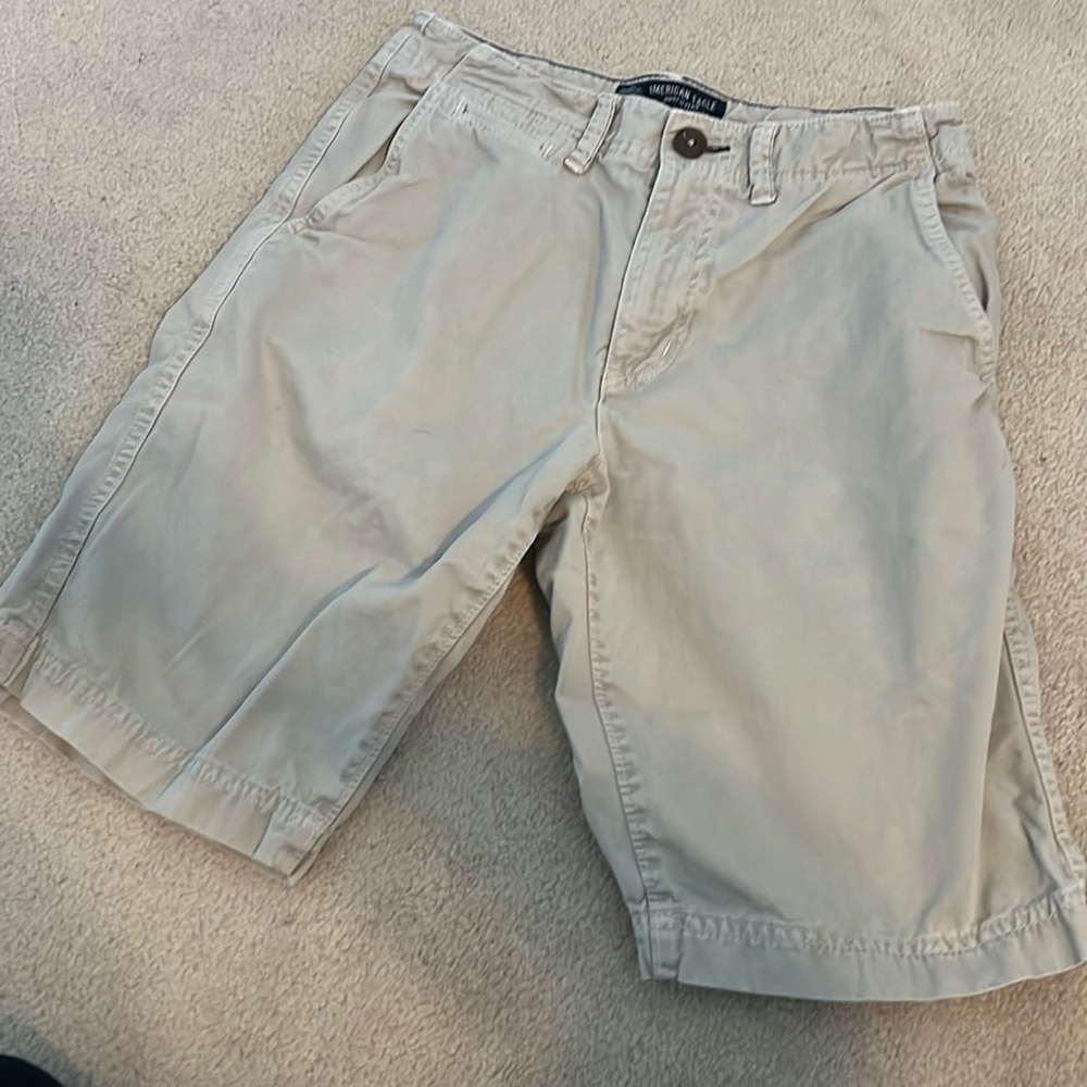 Men’s American Eagle khaki shorts; longer length; size 29;